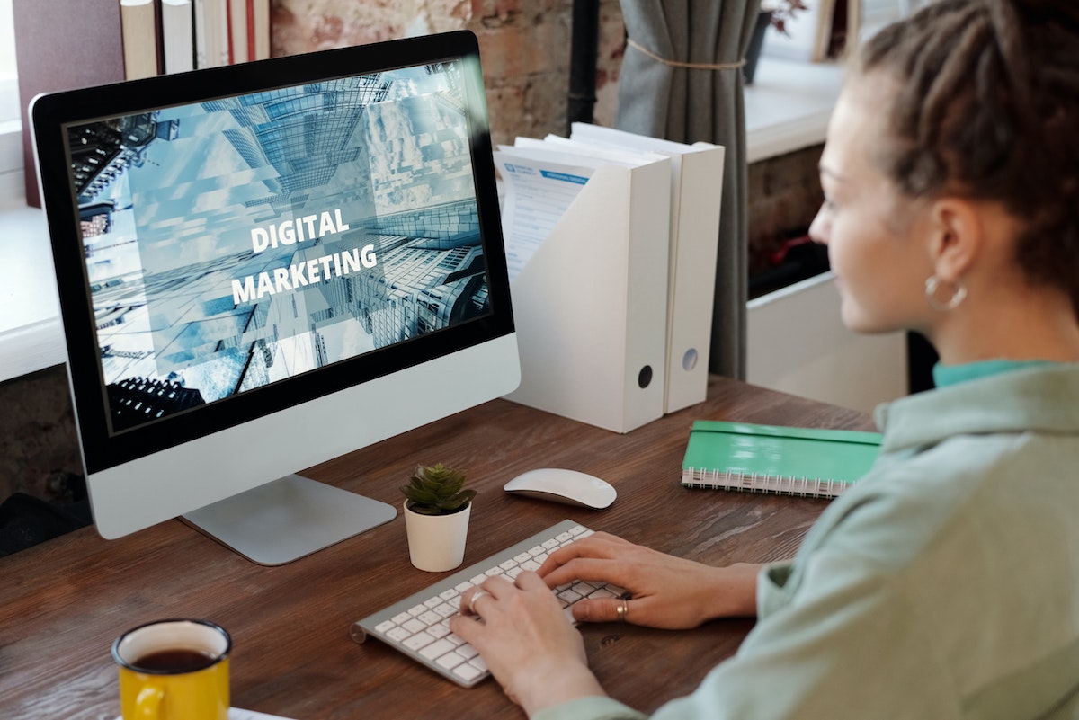 Digital Marketing Tips for Life Coaches to Attract Clients
